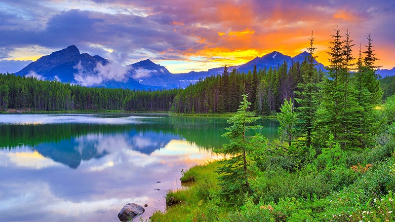 赫伯特湖,班夫国家公园夕照美景